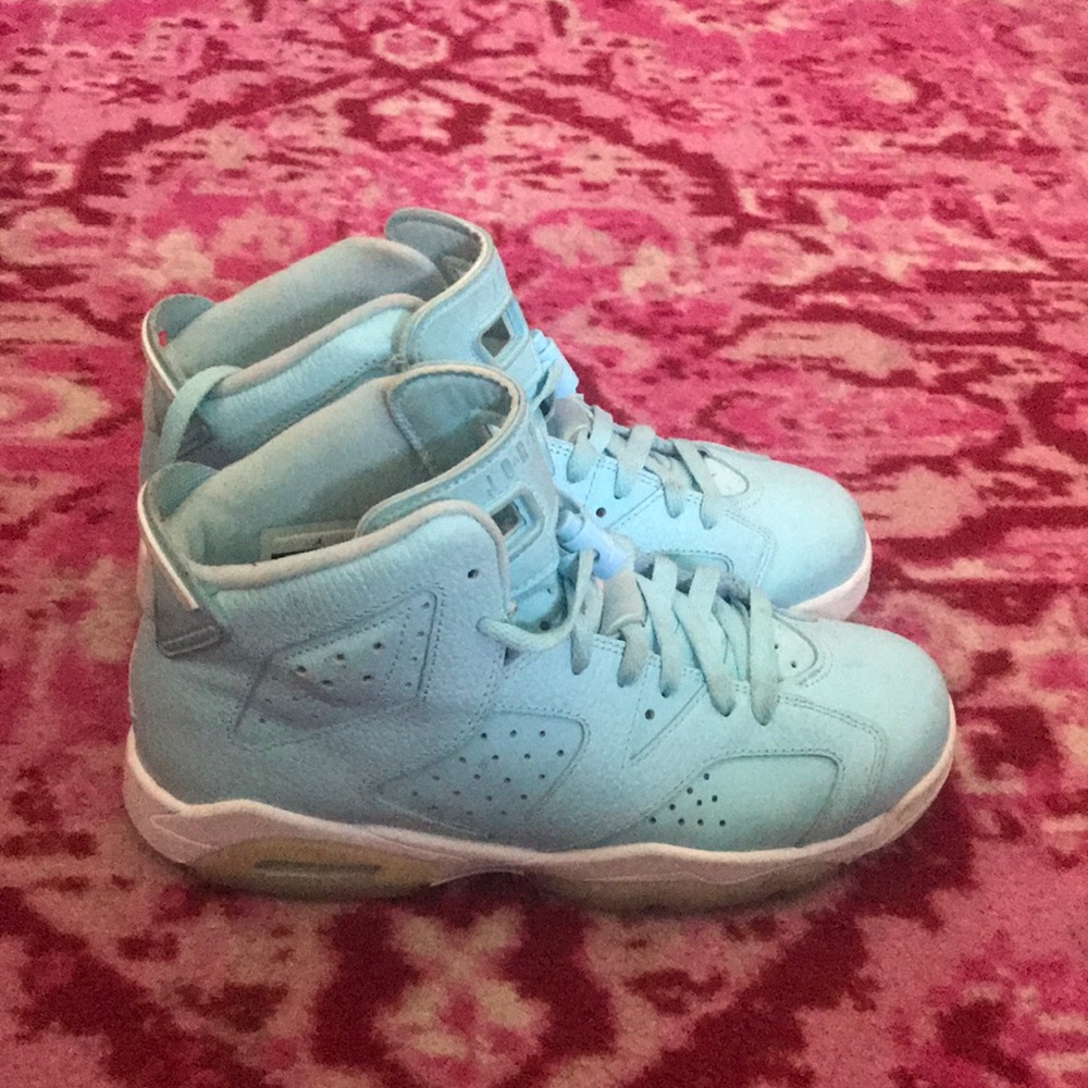 Jordan retro 6 GS still blue
